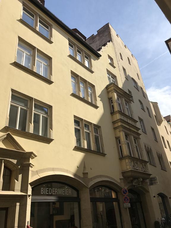 Palazzo Am Dom Aparthotel Regensburg Exteriör bild